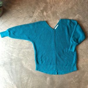 3/4 dolman sleeve v neck sweater